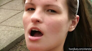 בדל סרטי סקס ארוכים חינם הסוכר של איוונה בלונדינית מעולה נהרס