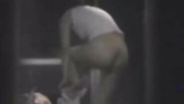 חמודה צמודה מושלמת למחצה עירומה נקשרת בפי הטבעת המתוח סרטי סקס גייז חינם