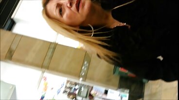 משפריץ קעקוע סרטי סקס הומו חינם בנות חדירה כפולה