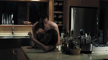 ולנטינה נאפי רייסי סרטי סקס צפיה ישירה חינם אורגיות עם החברים הלוהטים שלה ולנטינה אי, נטלי גולד, וסנה, מרי ריידר, לונה דארק, רוקו ספרדי, סמיה דוארטה, סמנתה בנטלי