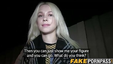 פייפר פרי צמוד ממוסמר במטבח תותה סרטי סקס חינם